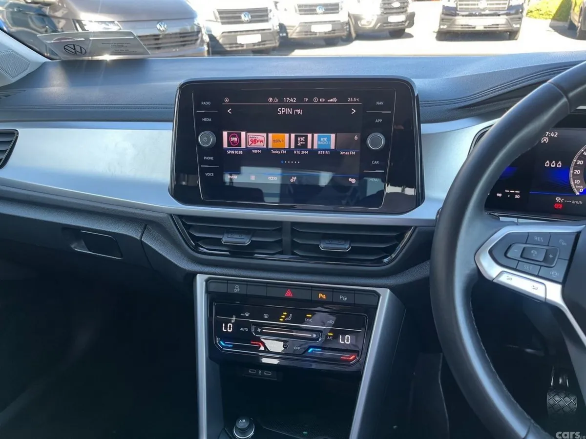 Volkswagen T-Roc SUV, Petrol, 2023, Grey