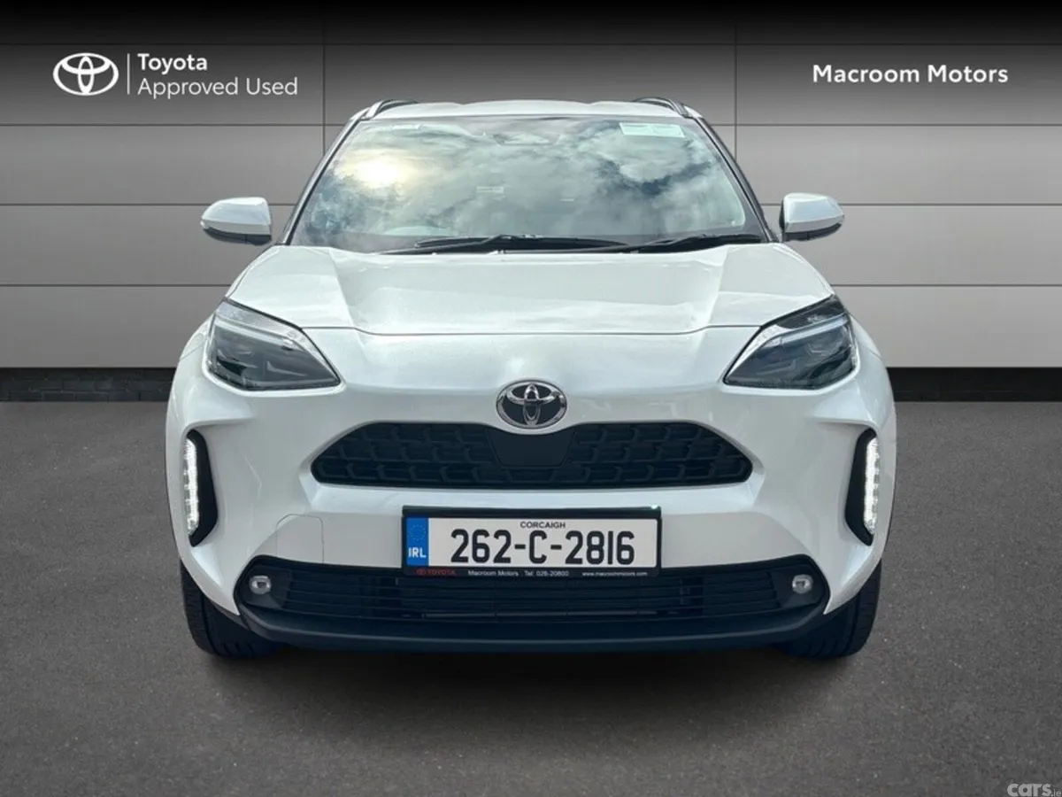 Toyota Yaris Cross Hatchback, Petrol Hybrid, 2026, White
