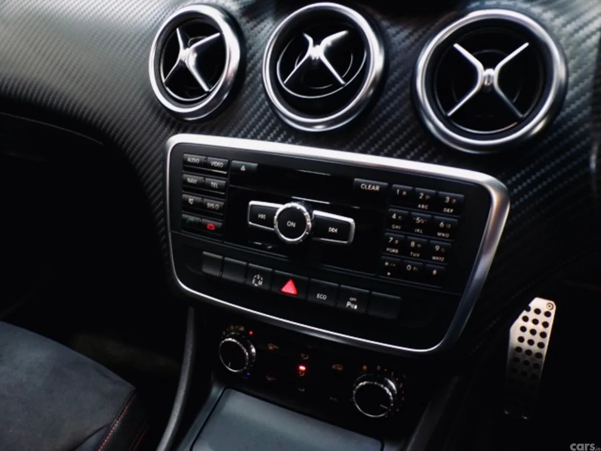 Mercedes-Benz A-Class Hatchback, Petrol, 2014, Silver
