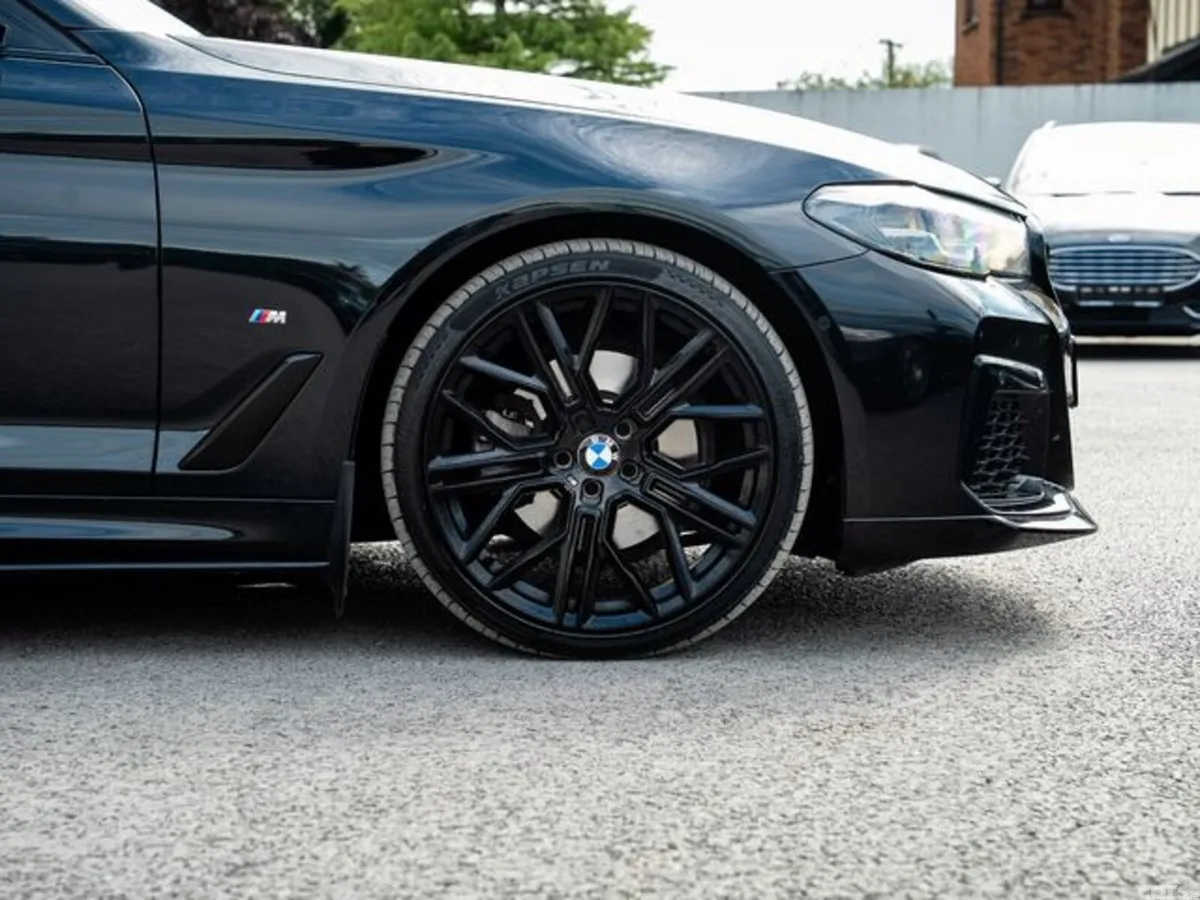 BMW 5-Series Estate, Diesel, 2022, Black