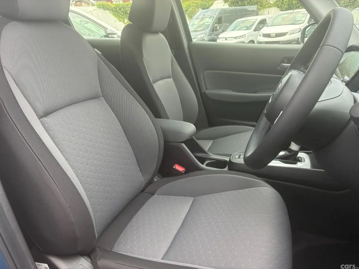 Honda Jazz Hatchback, Petrol, 2027, Blue