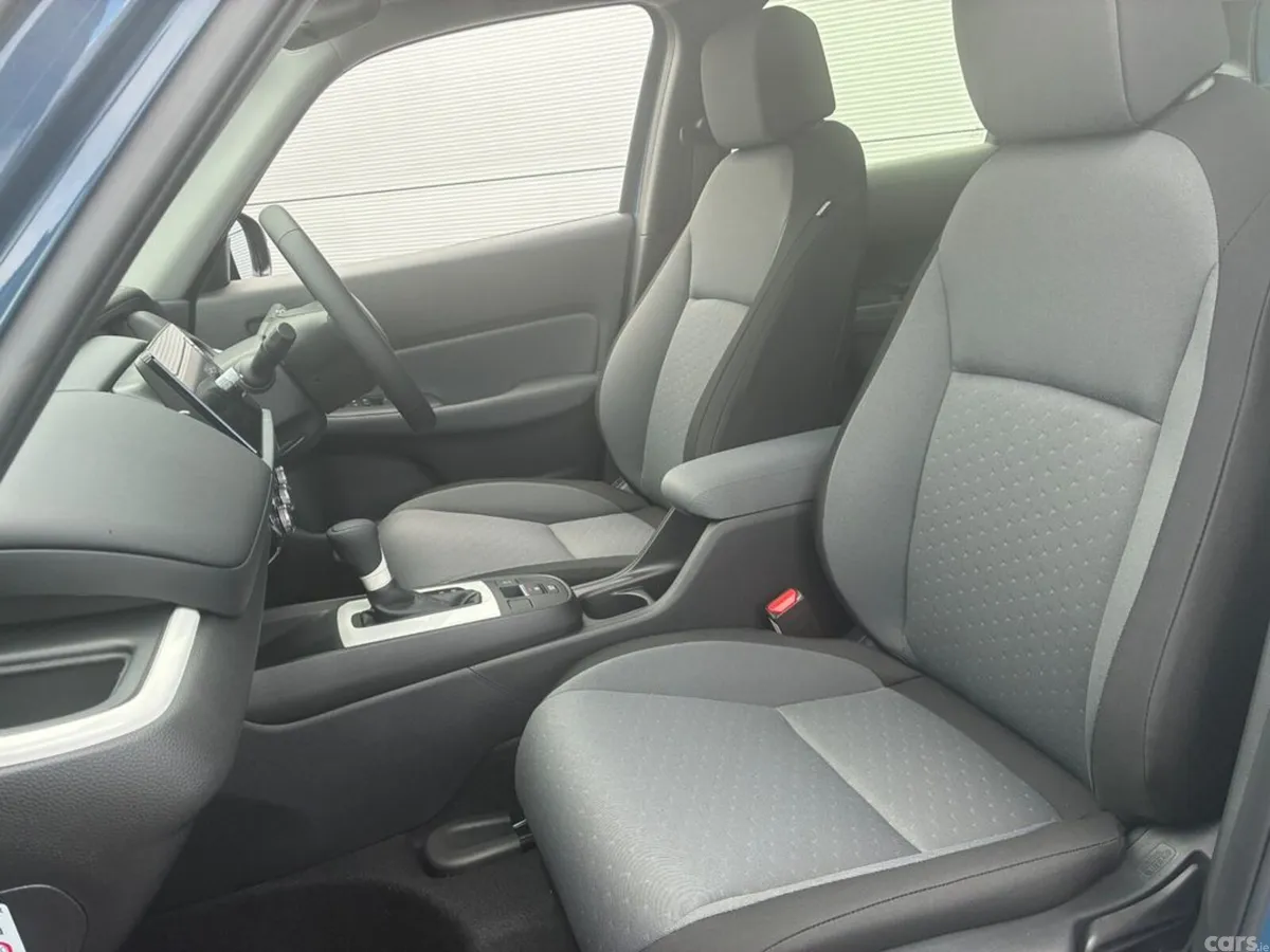 Honda Jazz Hatchback, Petrol, 2027, Blue