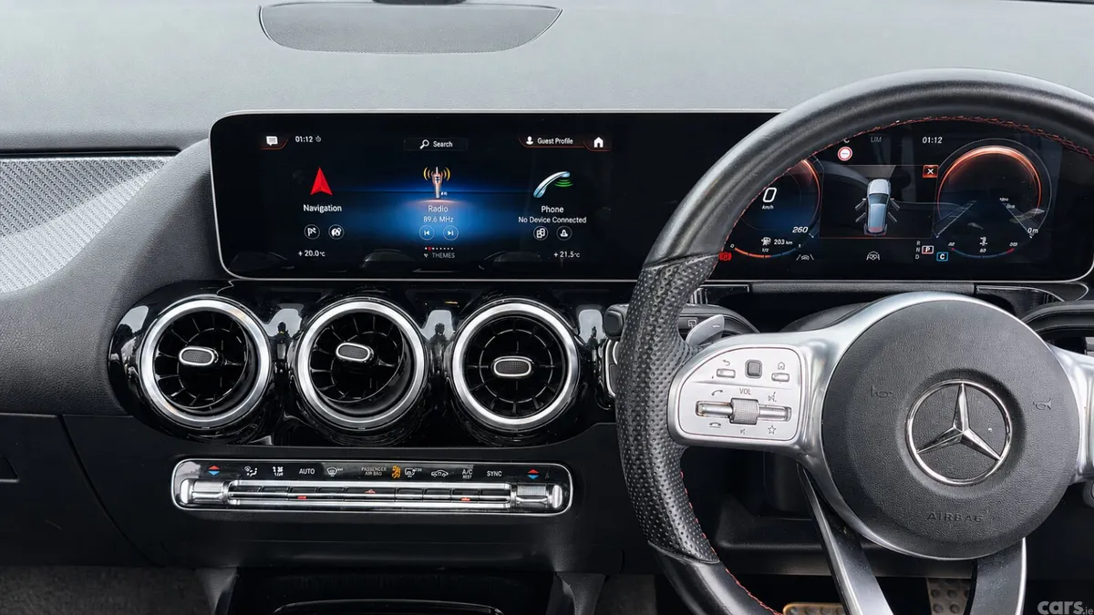 Mercedes-Benz B-Class MPV, Diesel, 2019, Blue