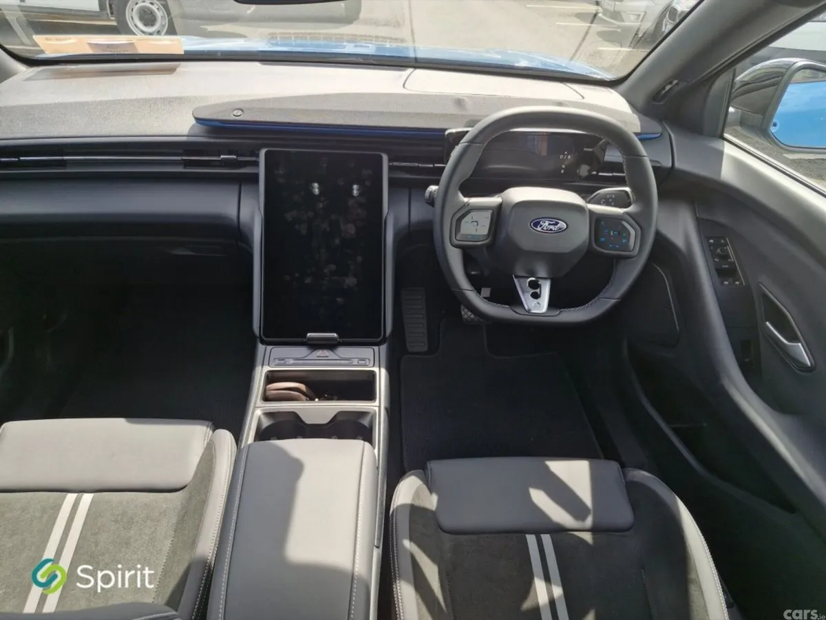 Ford Capri Coupe, Electric, 2026, Blue