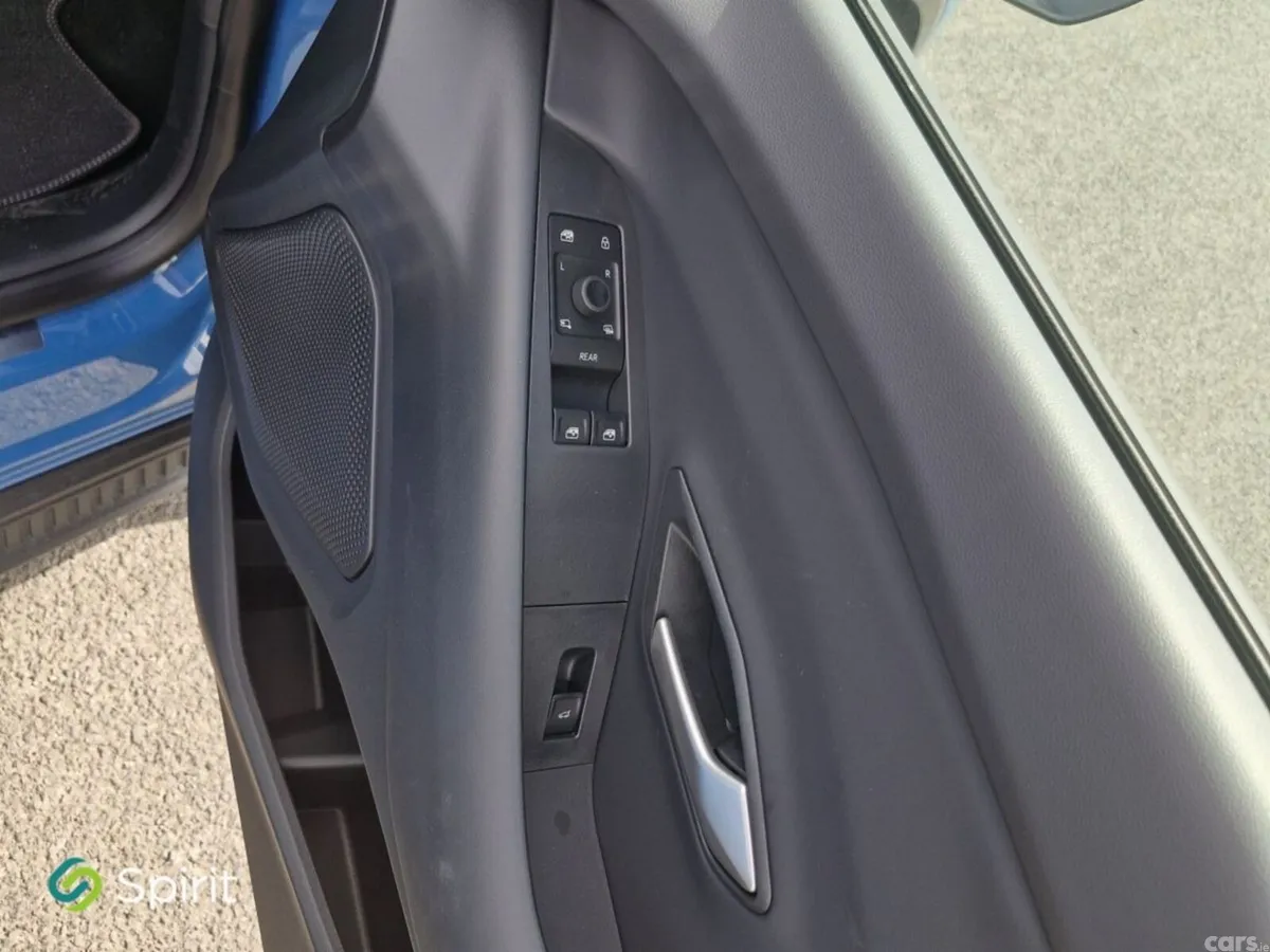 Ford Capri Coupe, Electric, 2026, Blue