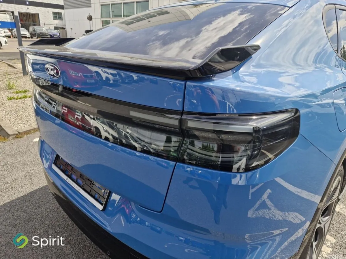 Ford Capri Coupe, Electric, 2026, Blue