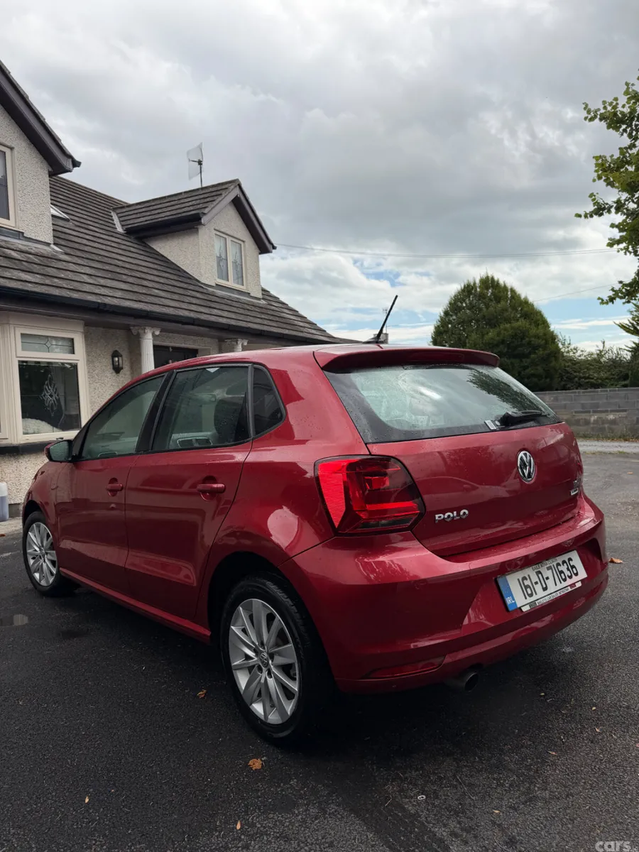 Volkswagen Polo Hatchback, Petrol, 2016, Red