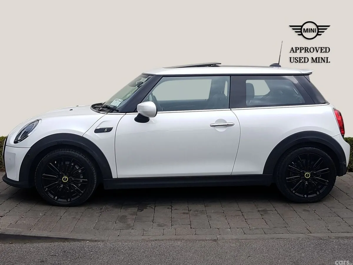 Mini Cooper Hatchback, Electric, 2023, White