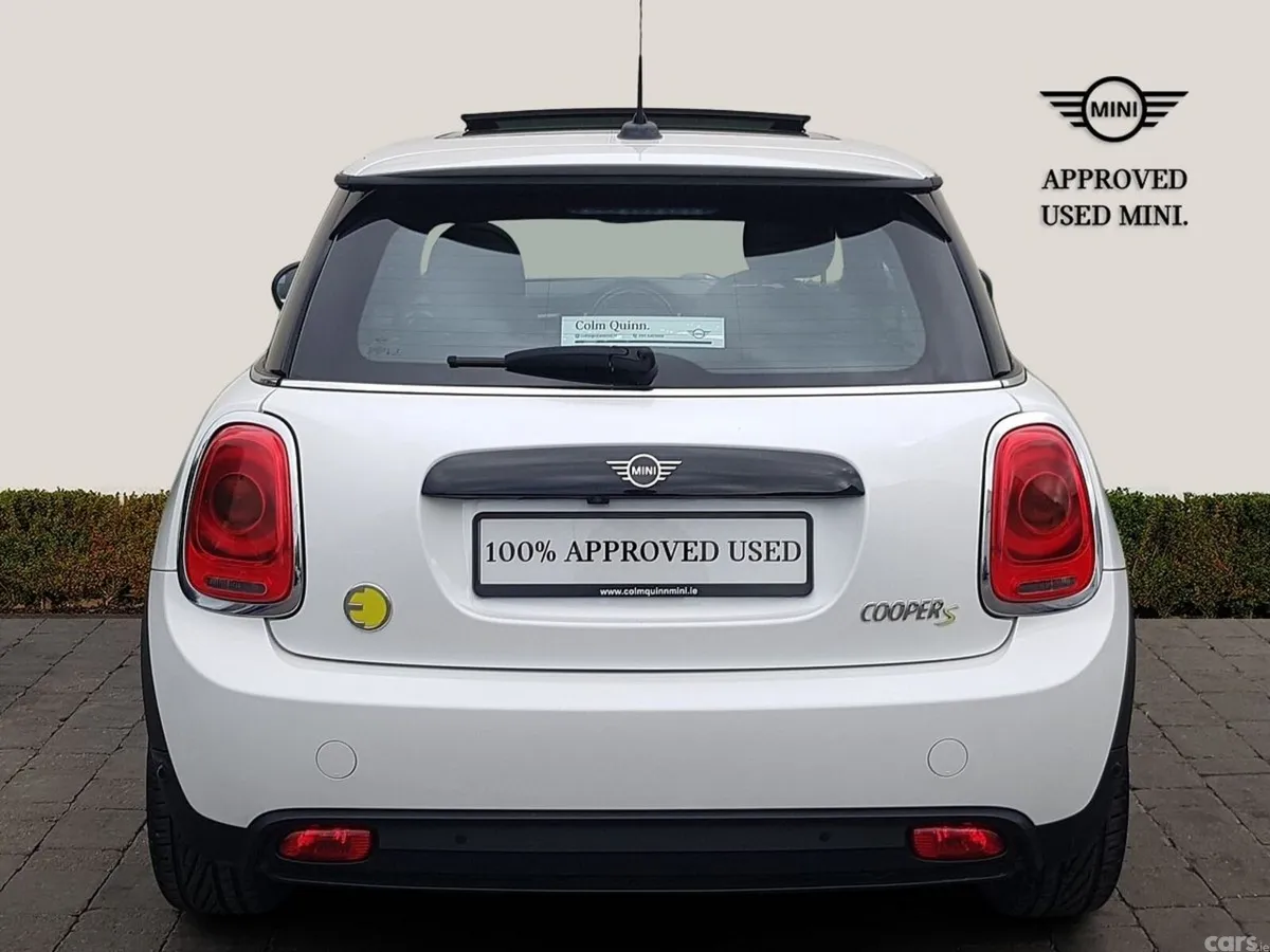 Mini Cooper Hatchback, Electric, 2023, White