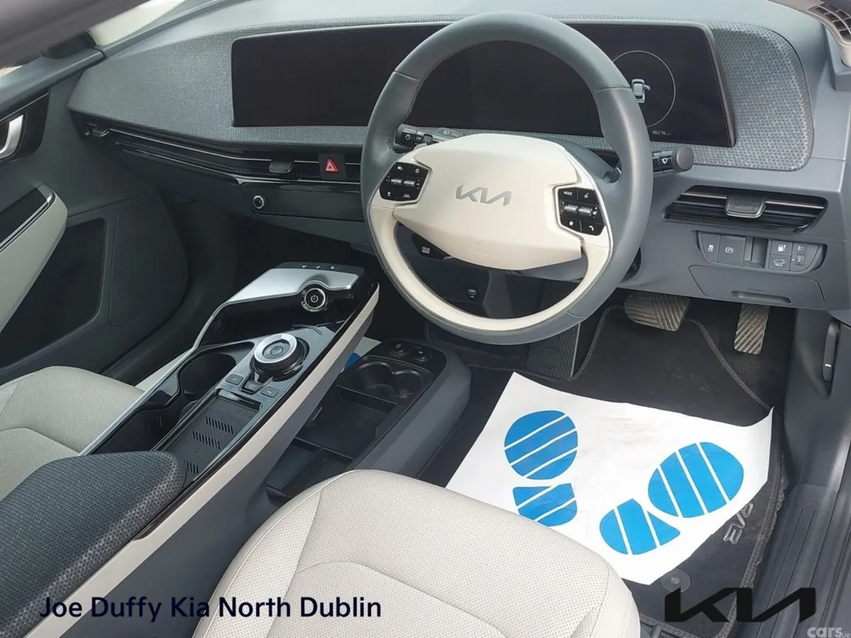 Kia EV6 MPV, Electric, 2024, Blue