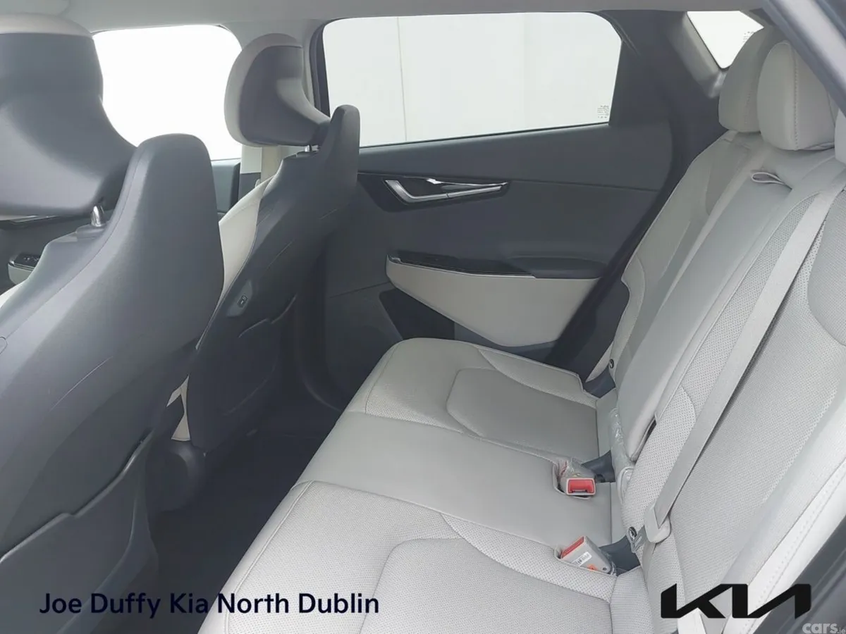 Kia EV6 MPV, Electric, 2024, Blue