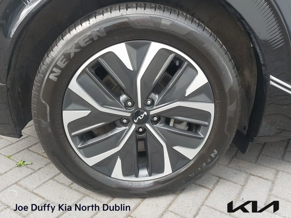 Kia EV6 MPV, Electric, 2024, Blue