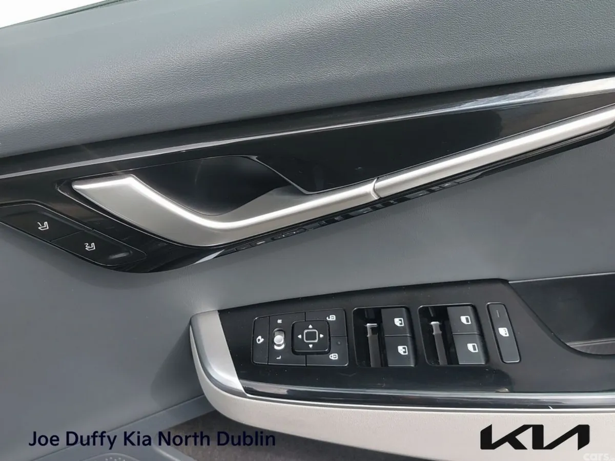 Kia EV6 MPV, Electric, 2024, Blue