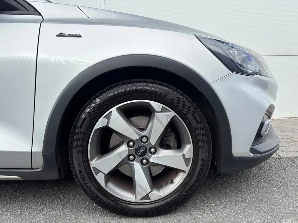 Ford Focus Hatchback, Diesel, 2021, Grey