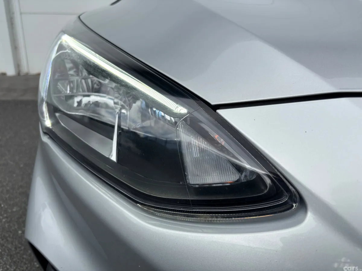 Ford Focus Hatchback, Diesel, 2021, Grey