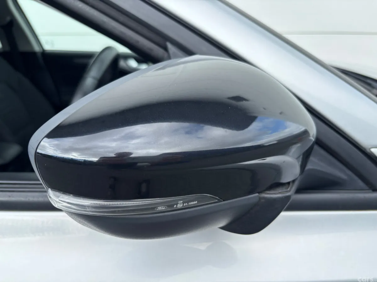 Ford Focus Hatchback, Diesel, 2021, Grey