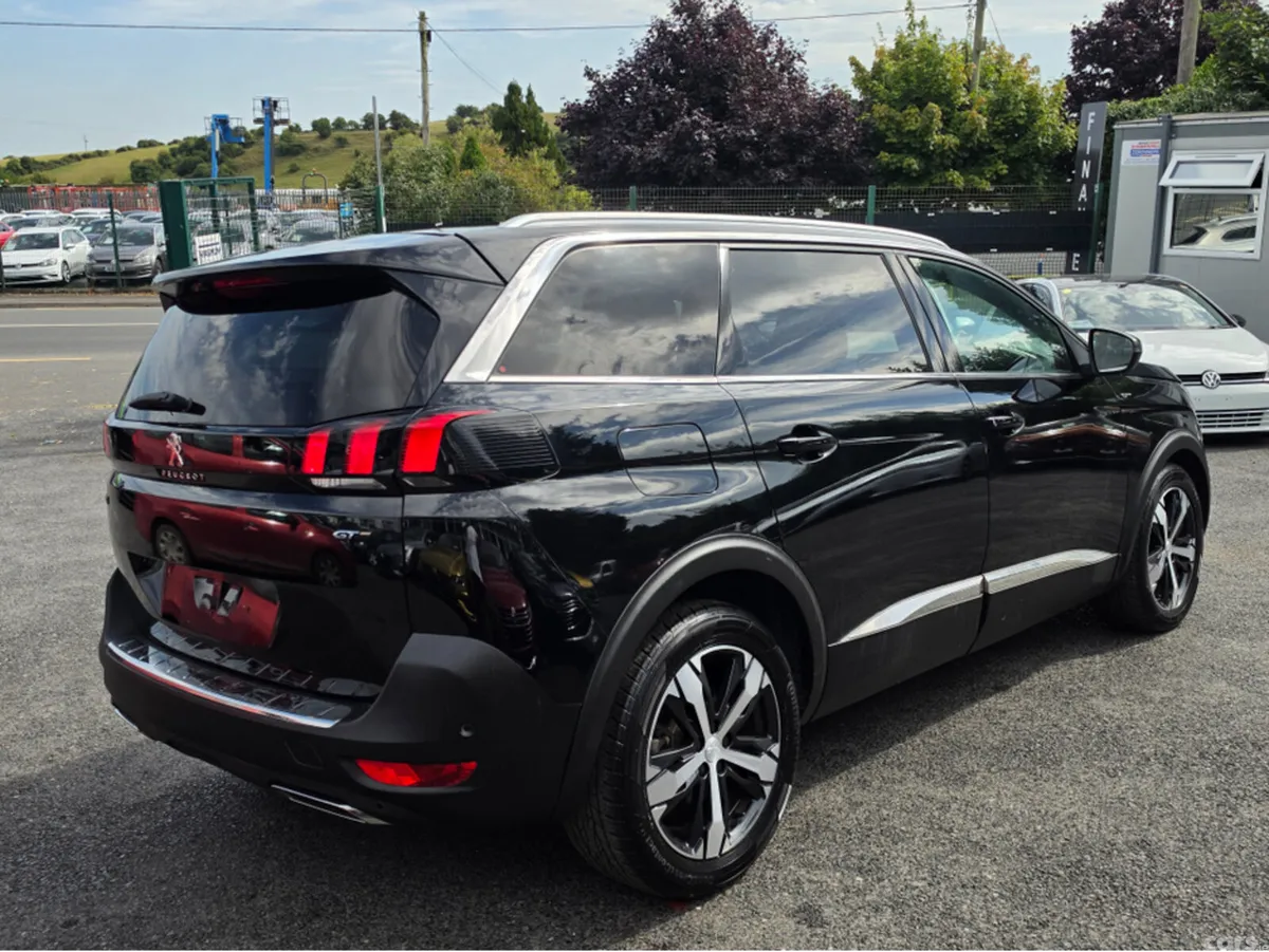 Peugeot 5008 MPV, Diesel, 2018, Black