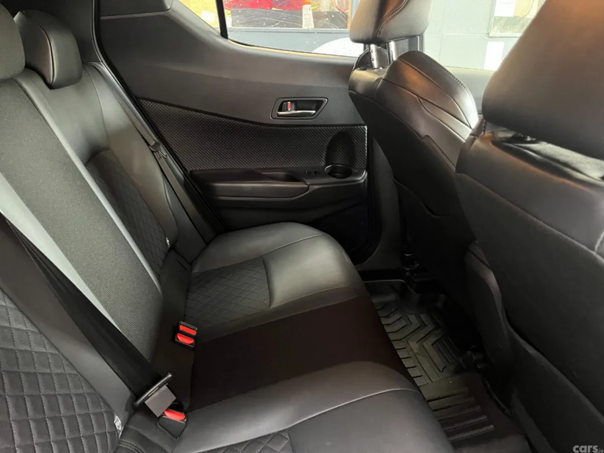 Toyota C-HR SUV, Petrol Hybrid, 2021, Black