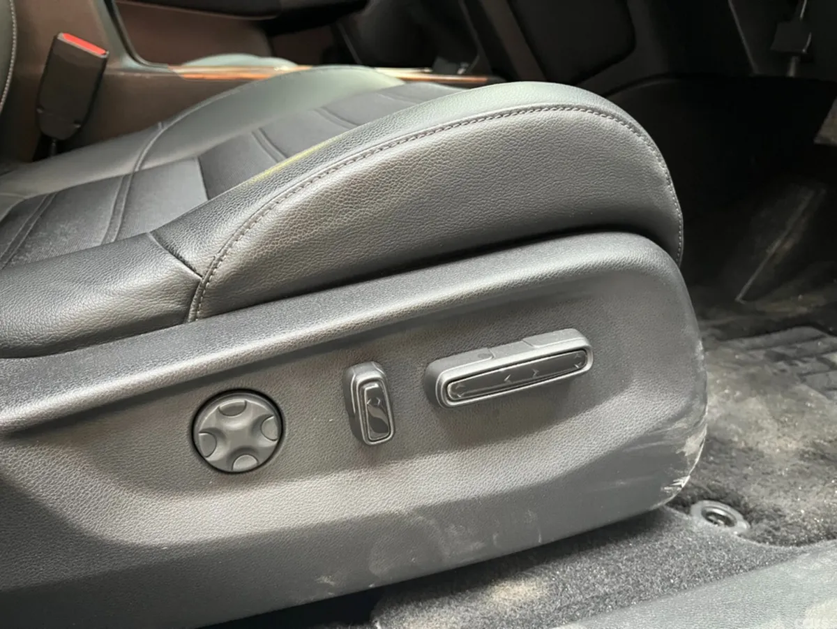 Honda CR-V SUV, Petrol Hybrid, 2022, White
