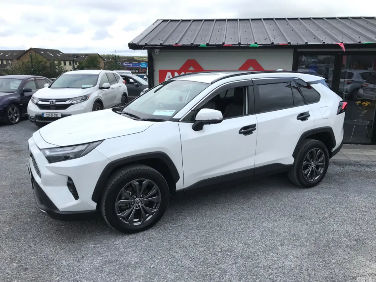 Toyota RAV4 SUV, Petrol Hybrid, 2024, White