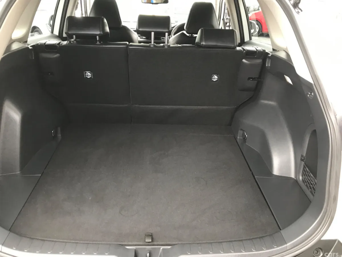 Toyota RAV4 SUV, Petrol Hybrid, 2024, White