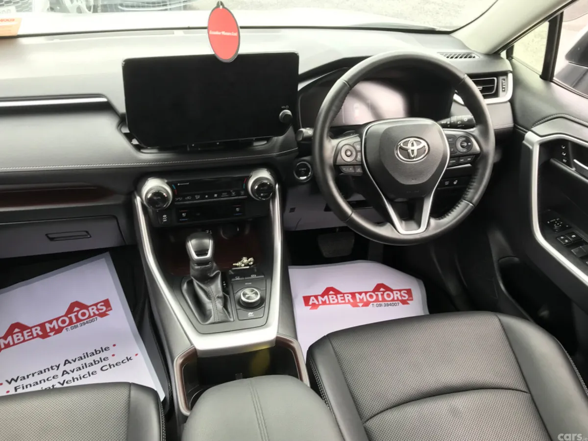 Toyota RAV4 SUV, Petrol Hybrid, 2024, White