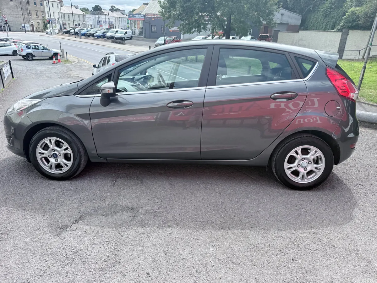 Ford Fiesta Hatchback, Diesel, 2016, Grey