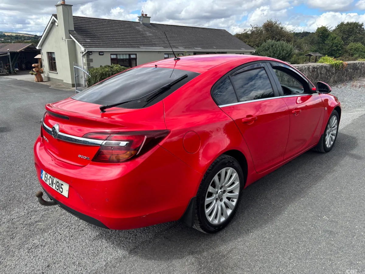 Vauxhall Insignia Hatchback, Diesel, 2015, Red