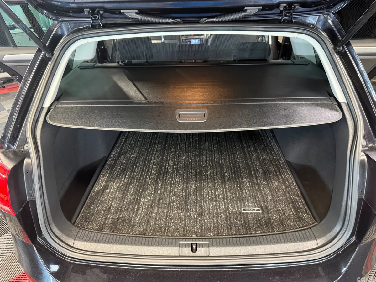 Volkswagen Golf Estate, Petrol, 2015, Black
