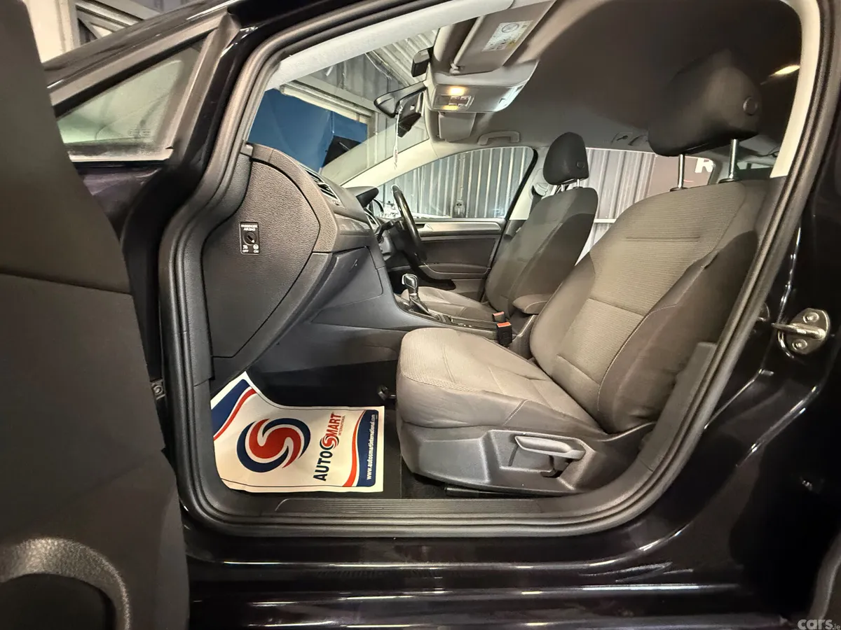 Volkswagen Golf Estate, Petrol, 2015, Black