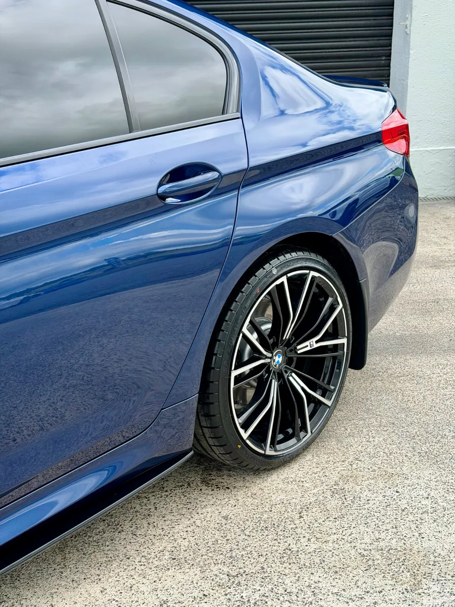 BMW 5-Series Saloon, Diesel, 2019, Blue