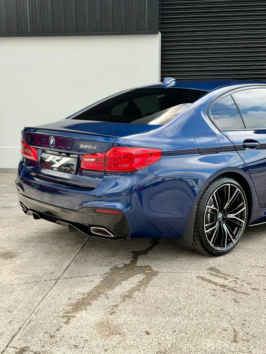 BMW 5-Series Saloon, Diesel, 2019, Blue
