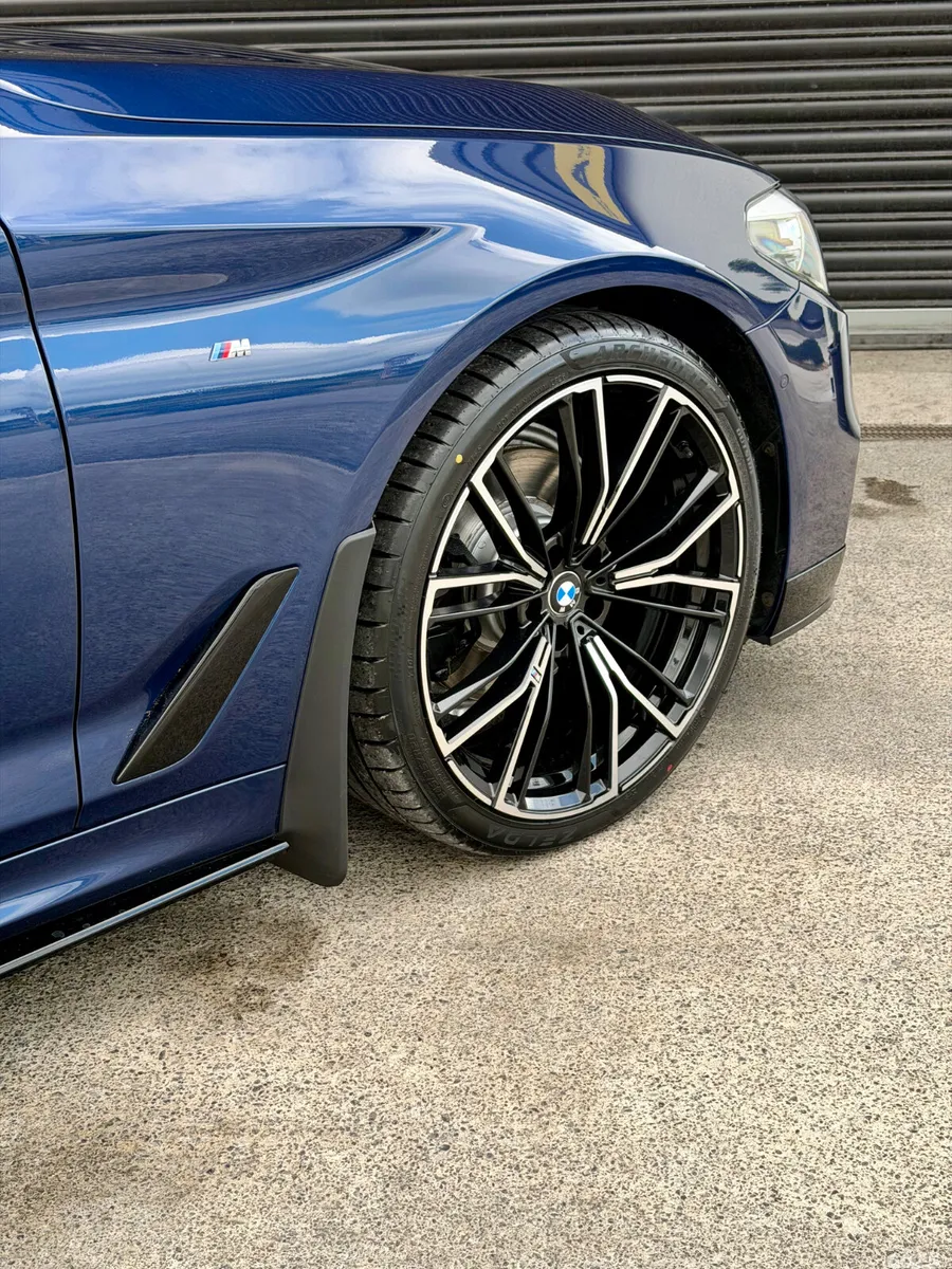 BMW 5-Series Saloon, Diesel, 2019, Blue
