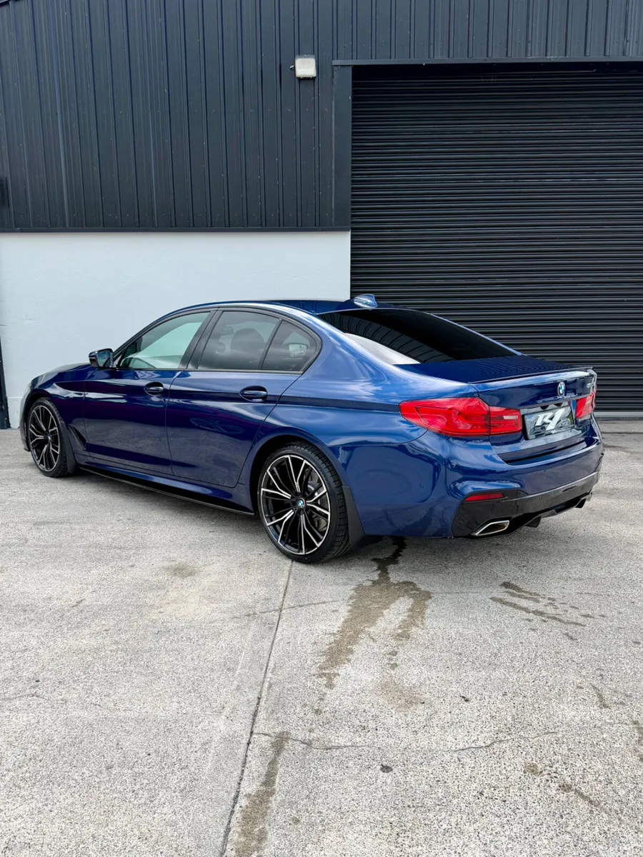BMW 5-Series Saloon, Diesel, 2019, Blue