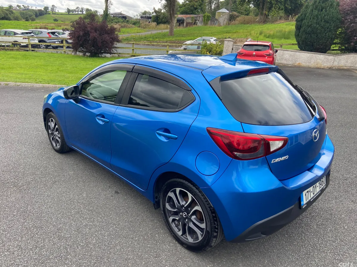 Mazda Demio MPV, Diesel, 2017, Blue