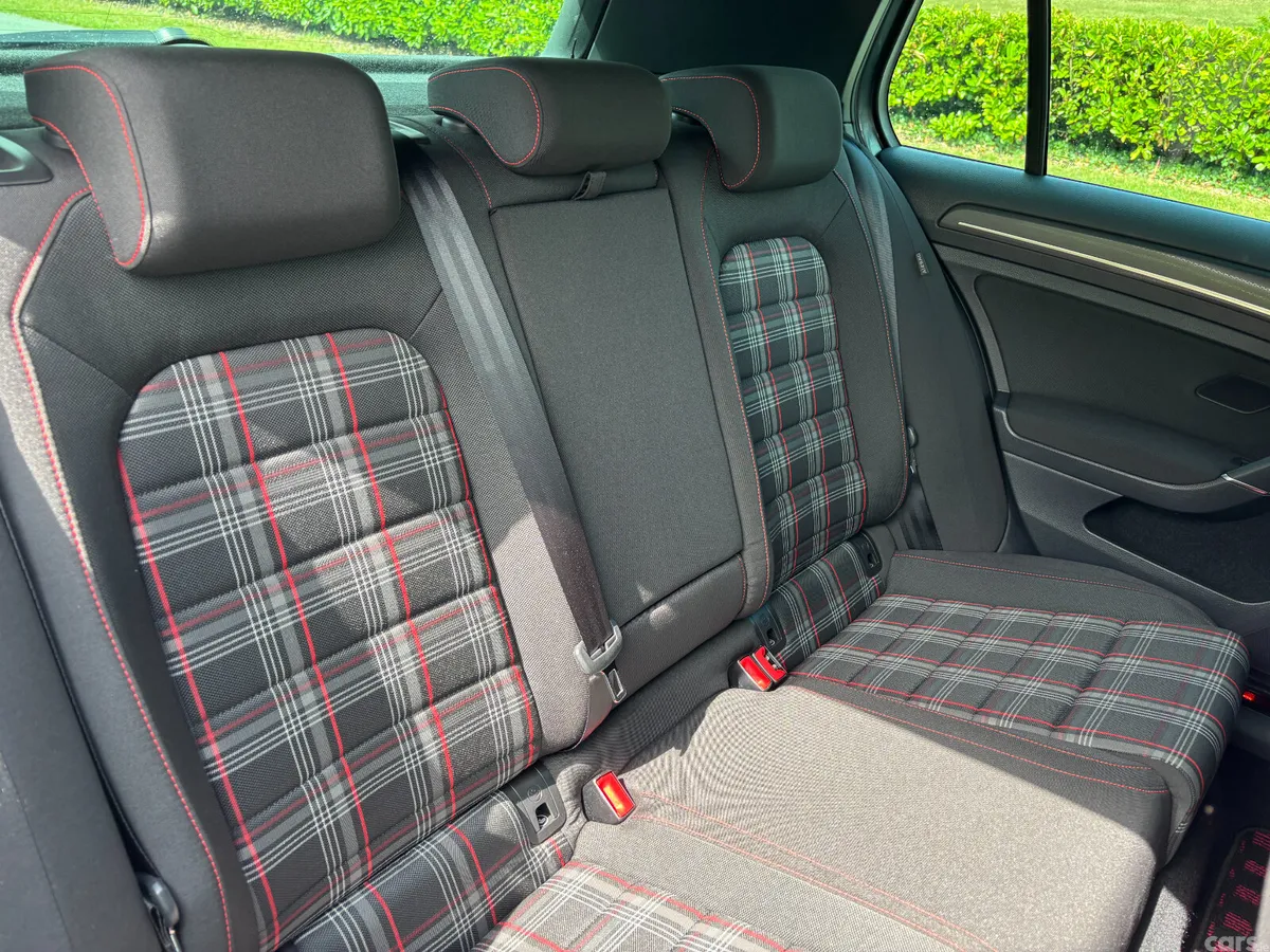 Volkswagen Golf Hatchback, Petrol, 2018, Grey