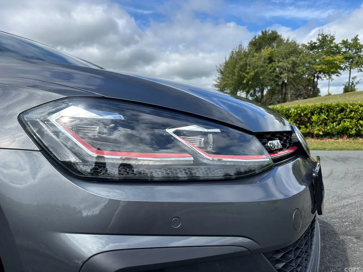 Volkswagen Golf Hatchback, Petrol, 2018, Grey