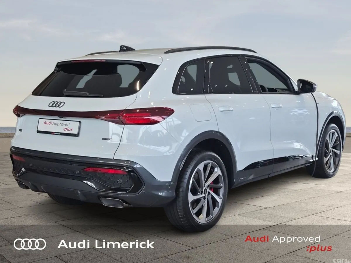 Audi Q5 SUV, Petrol Plug-in Hybrid, 2026, White