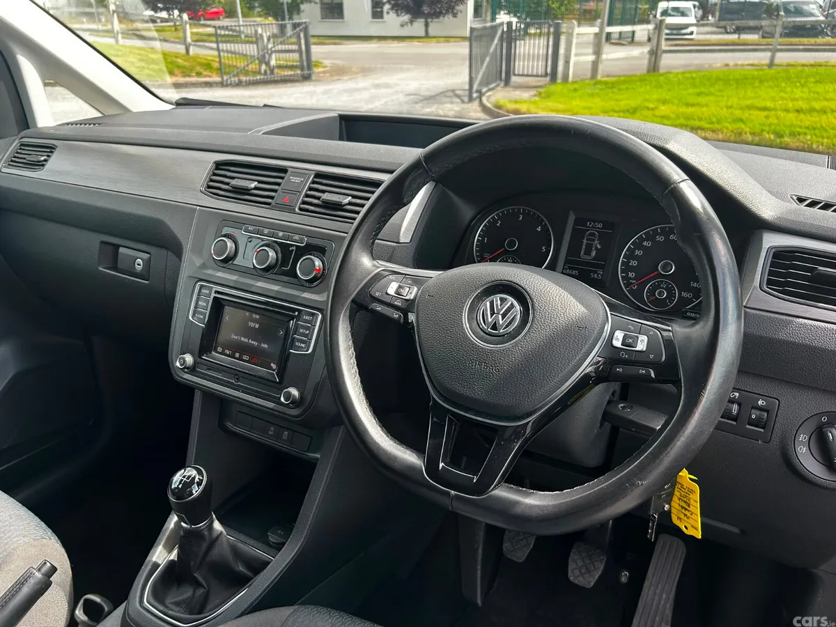 Volkswagen Caddy Maxi Life MPV, Diesel, 2021, Black