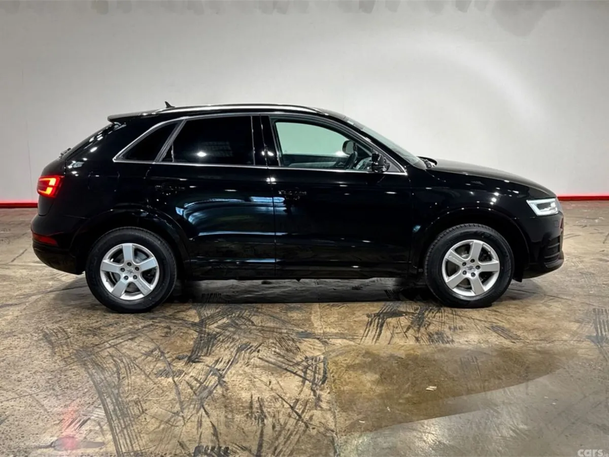Audi Q3 SUV, Petrol, 2017, Black