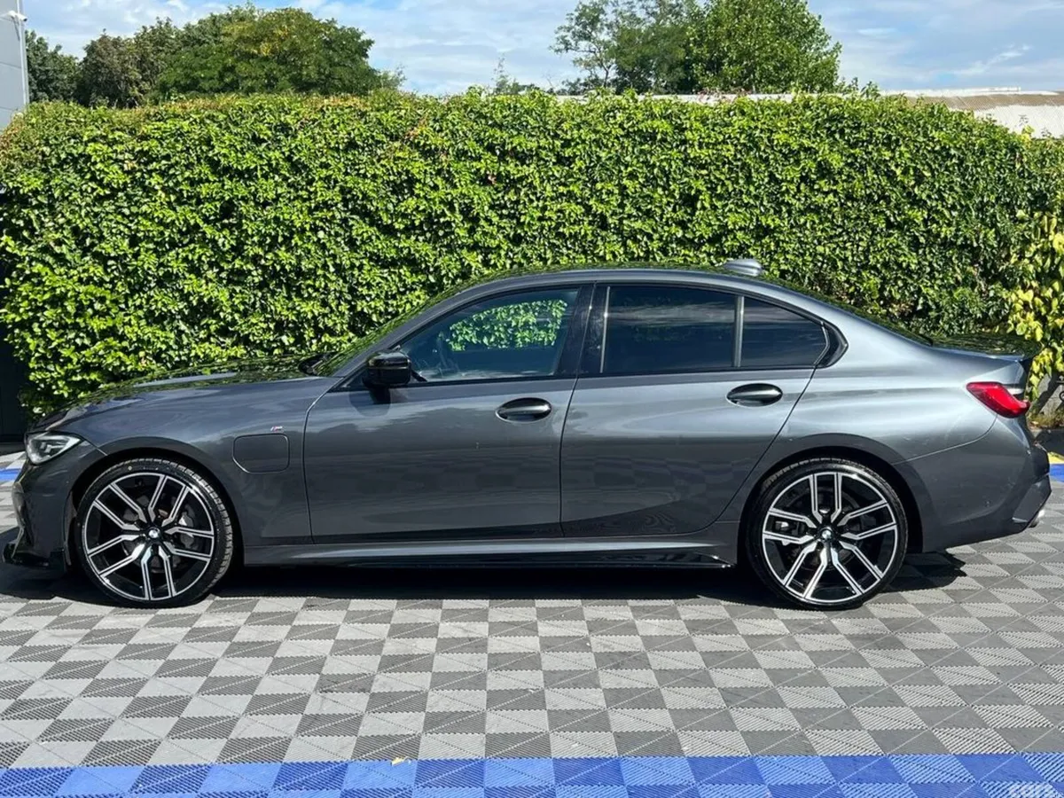 BMW 3-Series Saloon, Petrol Plug-in Hybrid, 2020, Grey