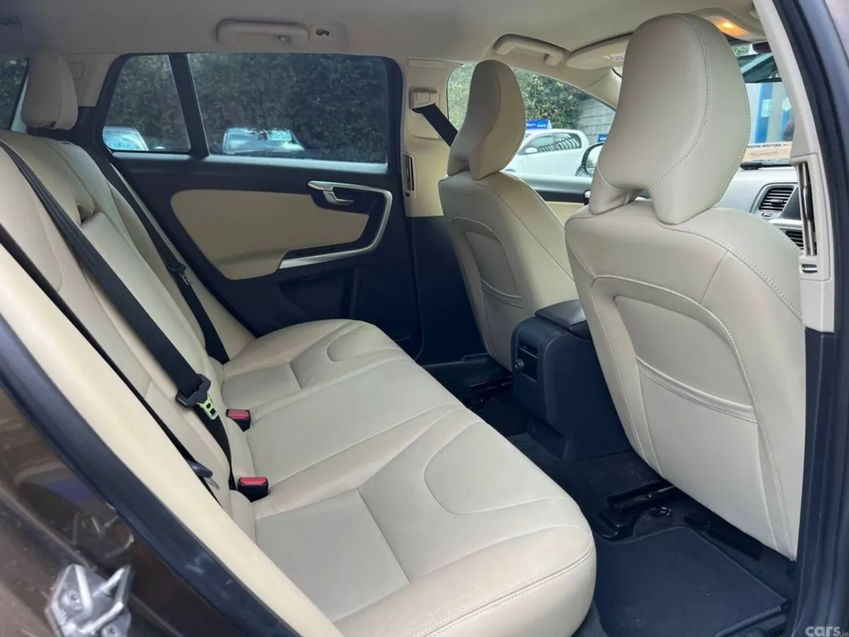 Volvo V60 Estate, Diesel, 2018, Brown