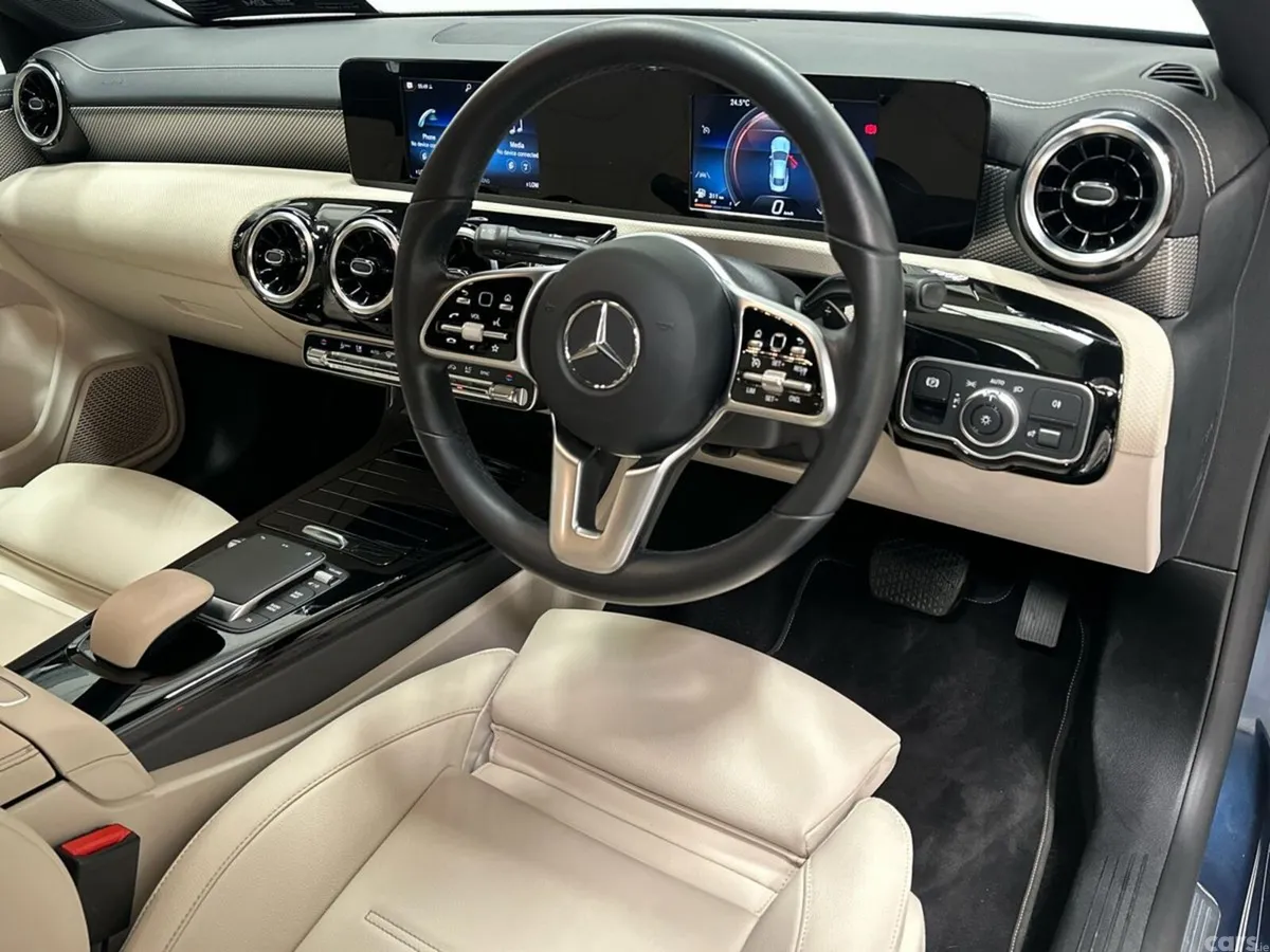 Mercedes-Benz CLA Saloon, Diesel, 2021, Blue