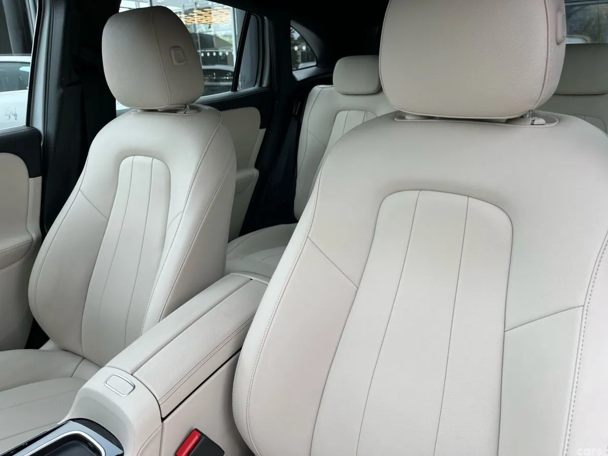 Mercedes-Benz GLA SUV, Diesel, 2024, Silver