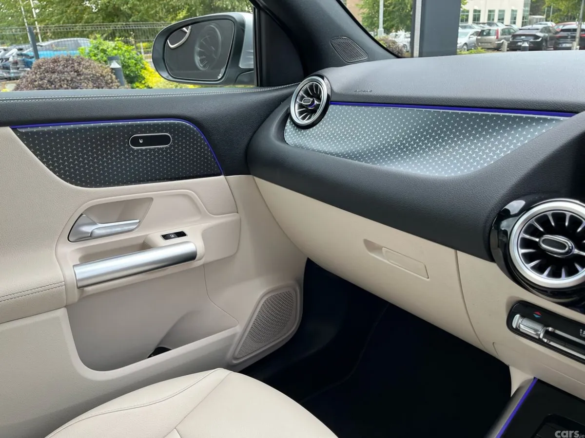 Mercedes-Benz GLA SUV, Diesel, 2024, Silver