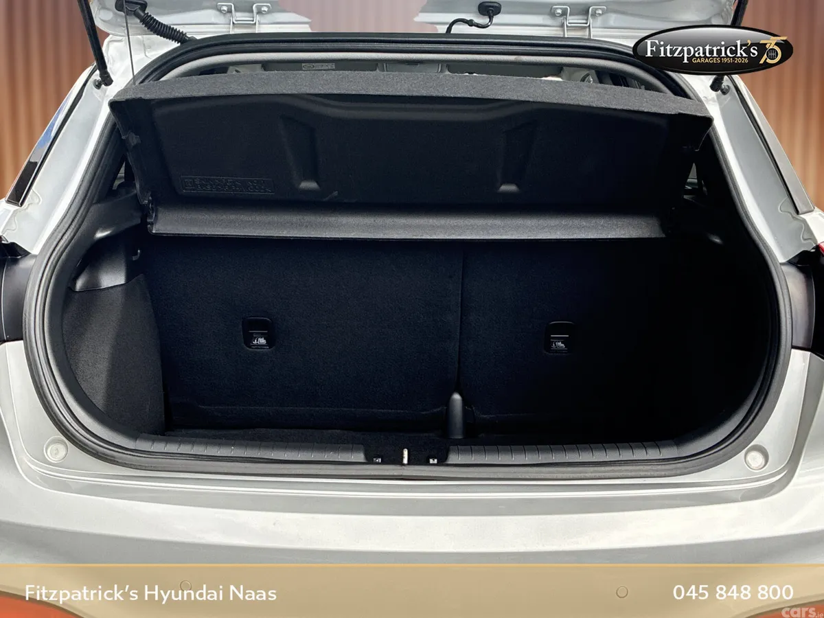 Hyundai i20 Hatchback, Petrol, 2020, Grey