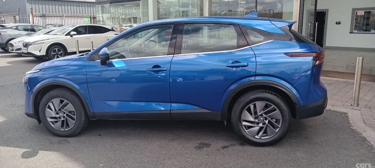 Nissan Qashqai MPV, Petrol, 2022, Blue