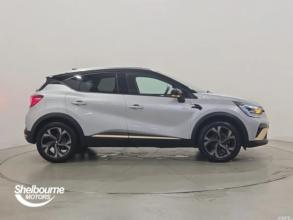 Renault Captur Hatchback, Petrol Hybrid, 2023, Grey