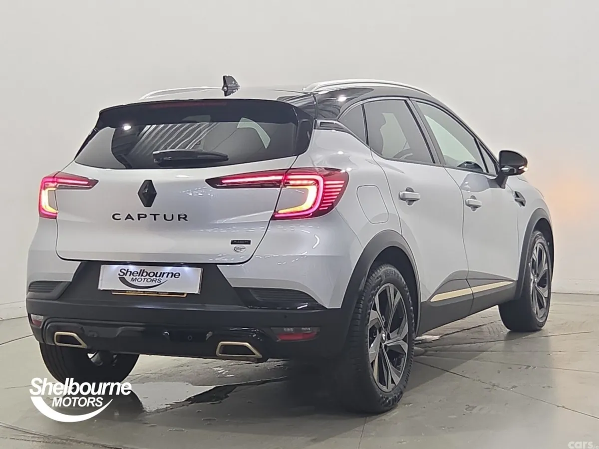 Renault Captur Hatchback, Petrol Hybrid, 2023, Grey