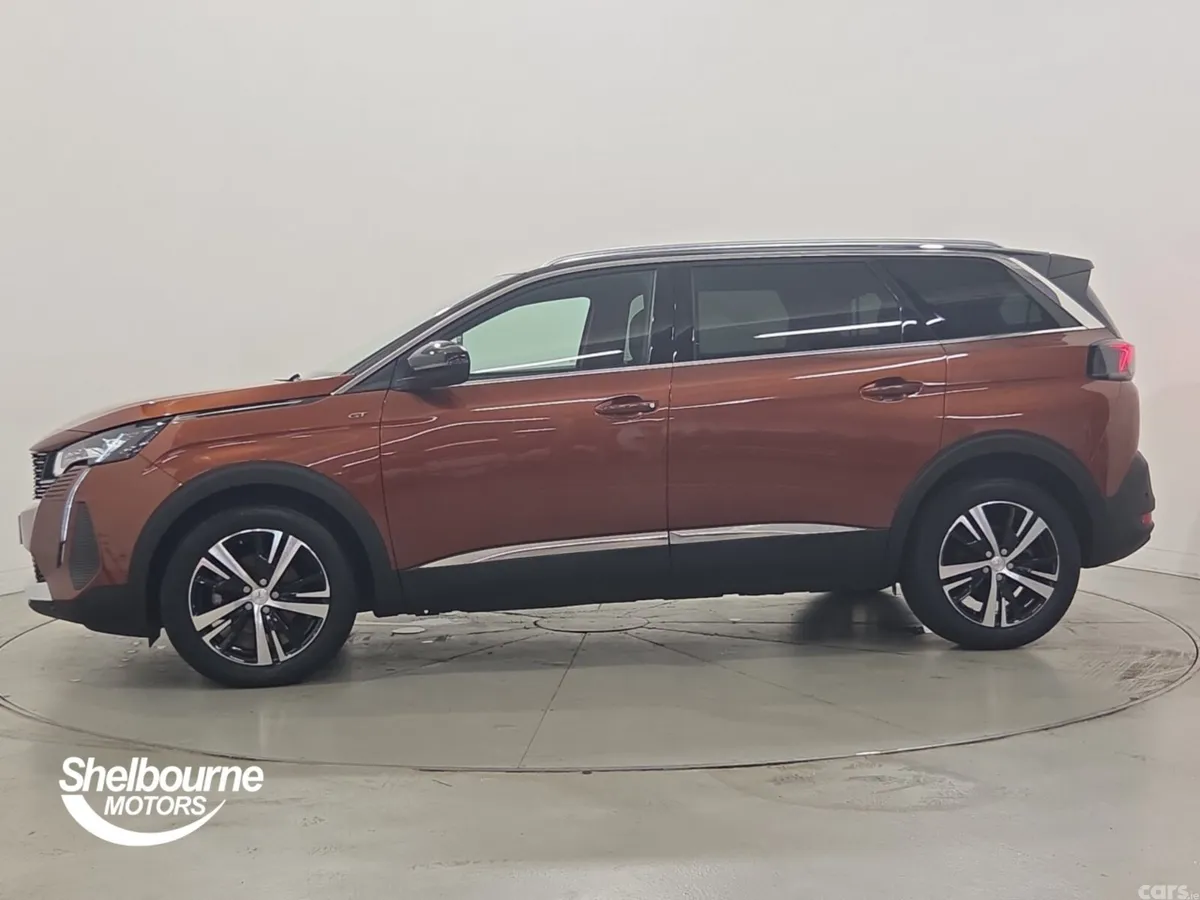 Peugeot 5008 Estate, Diesel, 2023, Brown